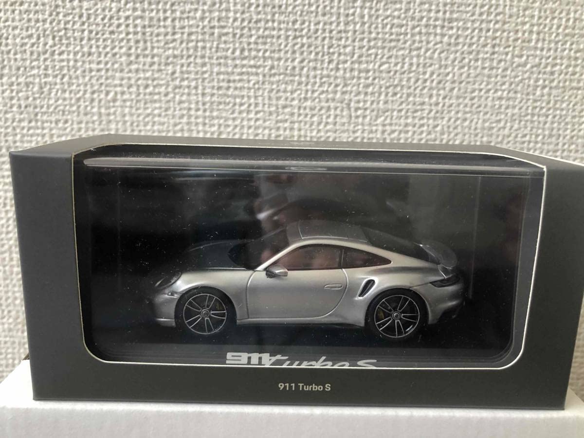 ジオラマポルシェ展示およそ1/43 ミニカー無し
